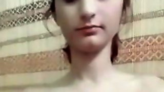 Cute Pakistani girl shows her Boobs