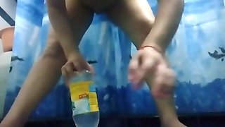 Bottle fucking hard.. big pussy