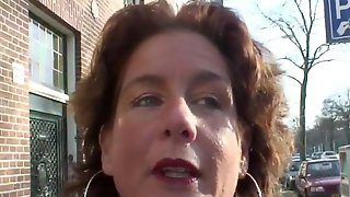 Kont neuken met geile rondborstige slet