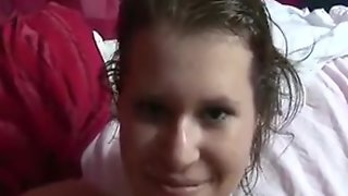 Meid met enorme borsten geneukt