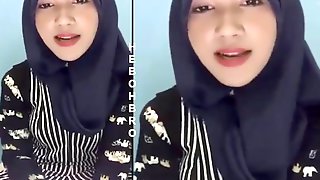 Hijab likes to drink cum