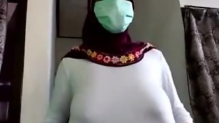 Indonesian- jilbaber tudung hijab exhibitionist