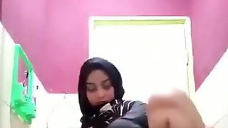 Muslim wife